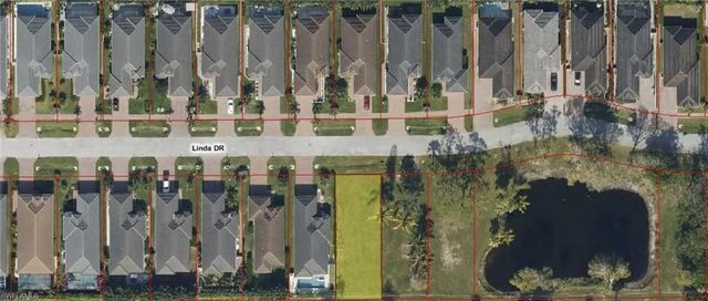 2700 Linda DR, Naples, FL 34112