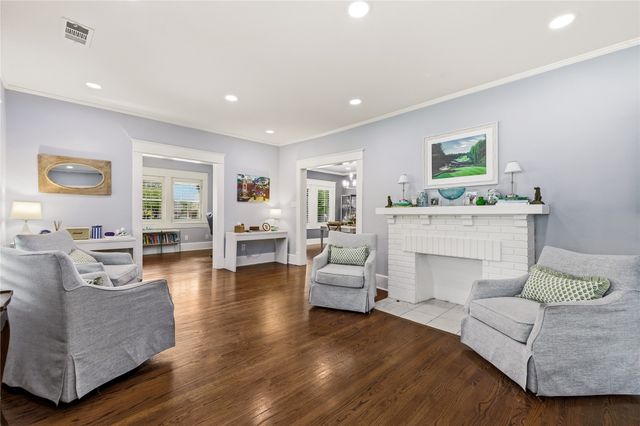 5701 Velasco Avenue, Dallas, TX 75206