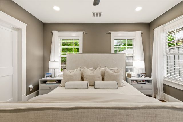 5701 Velasco Avenue, Dallas, TX 75206