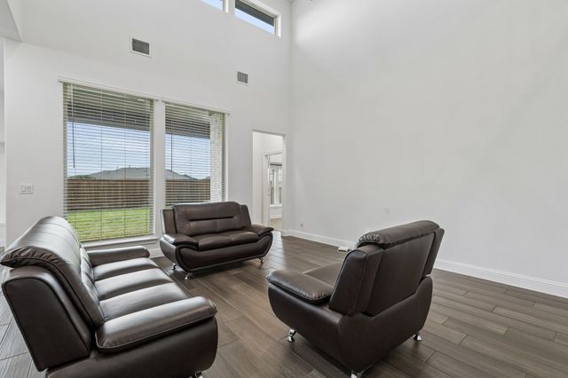 1308 HUTTON BRANCH CT, Aubrey, TX 76227