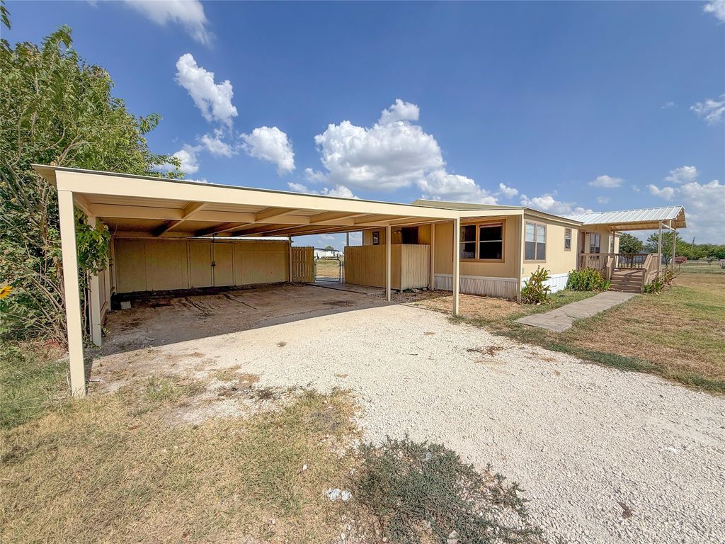 4116 Cherry Ridge Lane, Joshua, TX 76058 — photo 3
