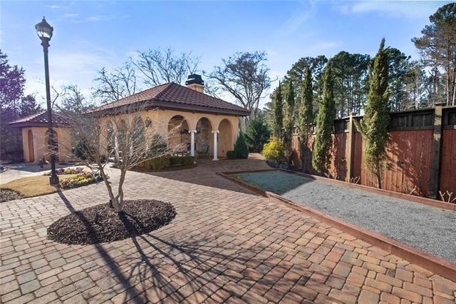 202 Via Lucca, Woodstock, GA 30188