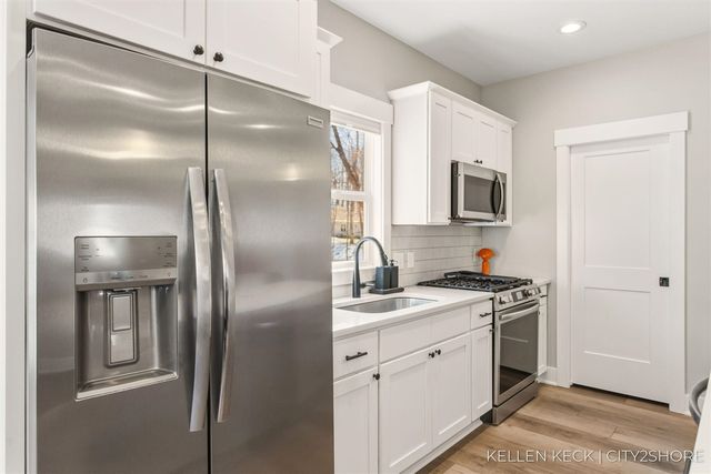 11300 Apache Wells Court, Stanwood, MI 49346