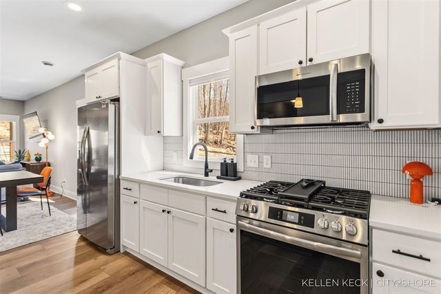 11300 Apache Wells Court, Stanwood, MI 49346