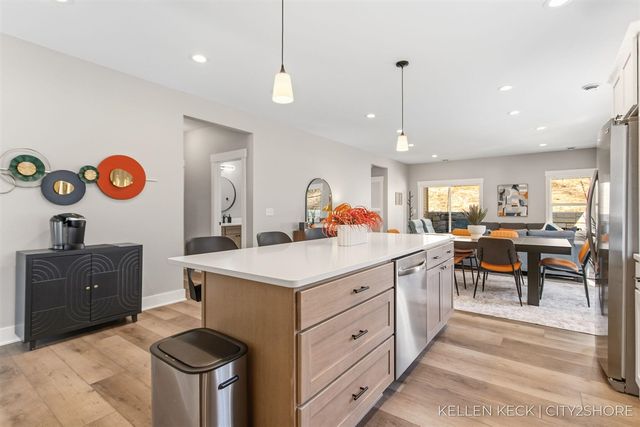 11300 Apache Wells Court, Stanwood, MI 49346