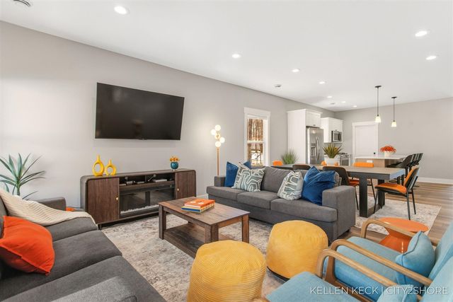 11300 Apache Wells Court, Stanwood, MI 49346