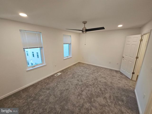 200 HAMILTON AVE #208, Trenton, NJ 08609