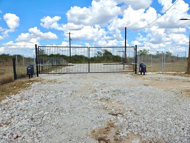 1046 Beal Road, Eagle Lake, TX 77434