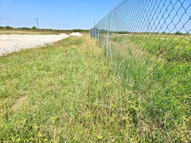 1046 Beal Road, Eagle Lake, TX 77434