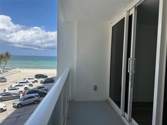 3505 S Ocean Dr 310, Hollywood, FL 33019