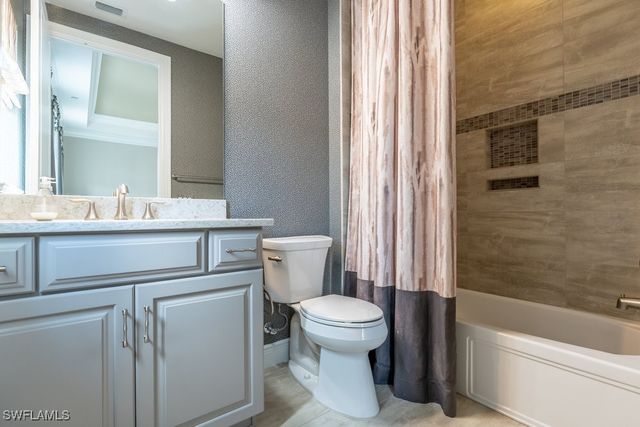 16444 CARRARA WAY 7-301, Naples, FL 34110