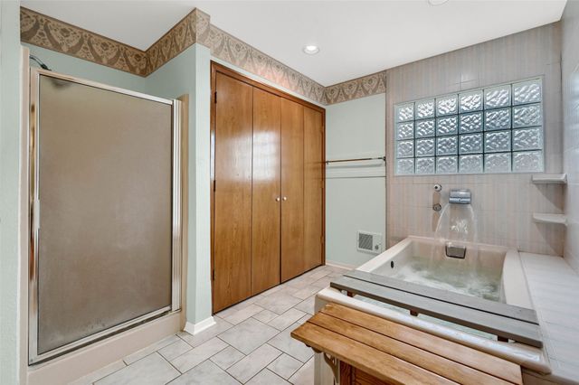 2 Harborview Circle, Denison, TX 75020