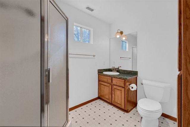 2 Harborview Circle, Denison, TX 75020