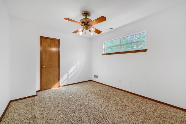 2 Harborview Circle, Denison, TX 75020