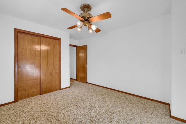 2 Harborview Circle, Denison, TX 75020