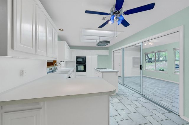 2 Harborview Circle, Denison, TX 75020