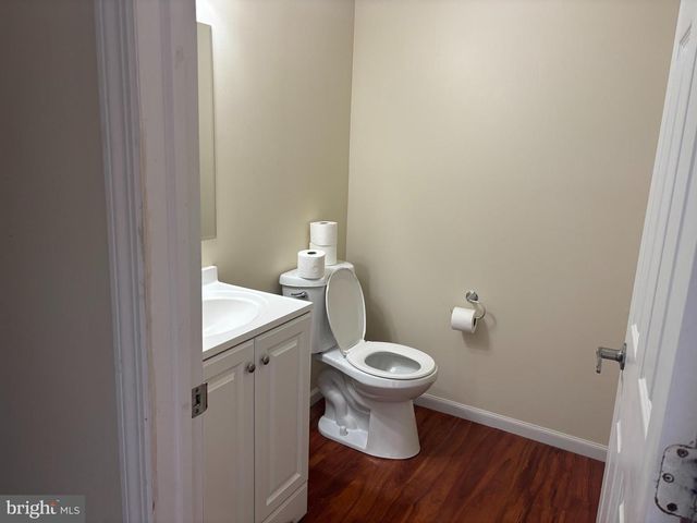 30 COUNTRY LN, Voorhees, NJ 08043