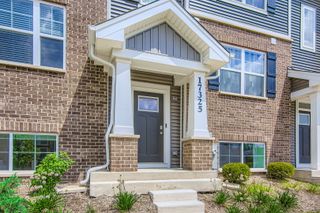 17325 Roscommon Road, Tinley Park, IL 60477