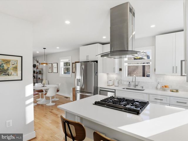 1111 ANACOSTIA RD SE, Washington, DC 20019