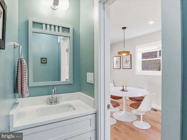 1111 ANACOSTIA RD SE, Washington, DC 20019