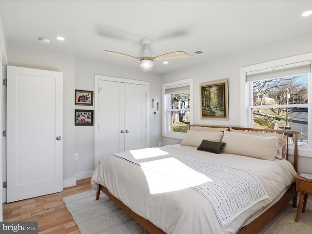 1111 ANACOSTIA RD SE, Washington, DC 20019