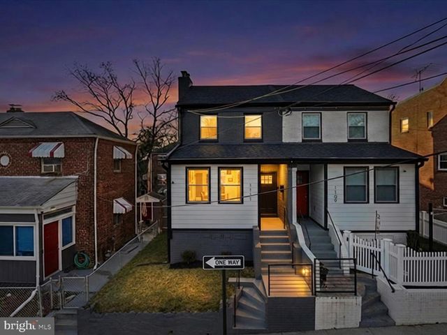 1111 ANACOSTIA RD SE, Washington, DC 20019