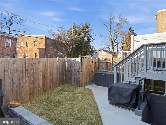 1111 ANACOSTIA RD SE, Washington, DC 20019