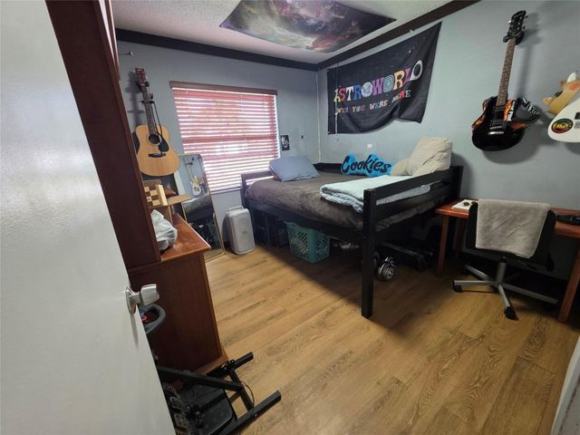 9410 NW 14th Street, Pembroke Pines, FL 33024