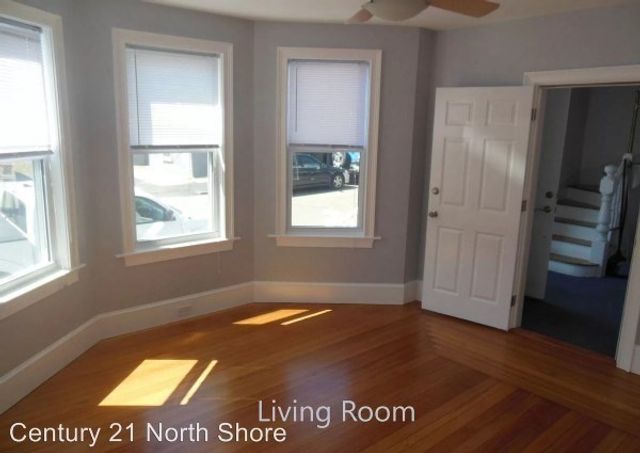 5 Pearl Street 1, Salem, MA 01970