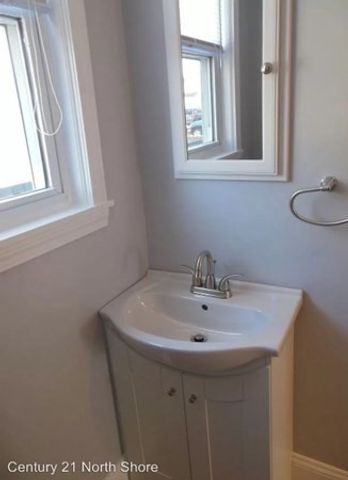 5 Pearl Street 1, Salem, MA 01970