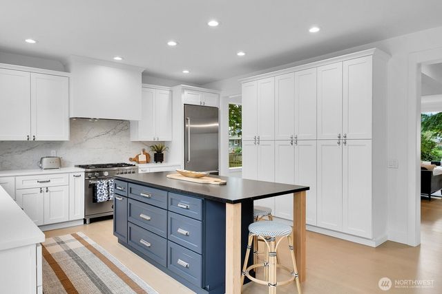 33018 SE 42nd Place, Fall City, WA 98024