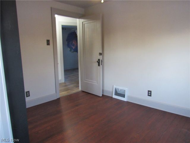 595 Flora Avenue, Akron, OH 44314