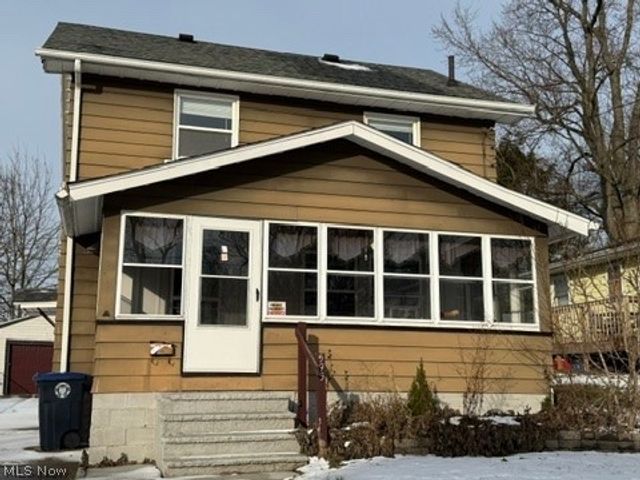 595 Flora Avenue, Akron, OH 44314