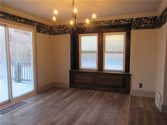 595 Flora Avenue, Akron, OH 44314