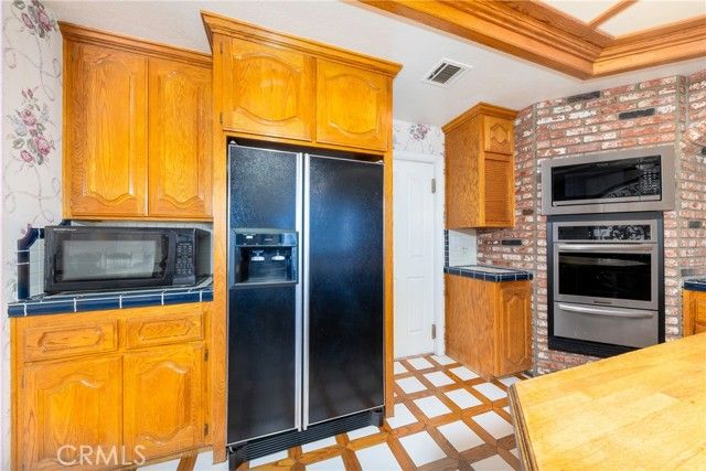 13259 Country Club, Victorville, CA 92395