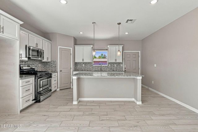 11607 Valle Bonito Road, Socorro, TX 79927