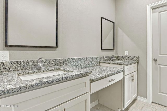 11607 Valle Bonito Road, Socorro, TX 79927