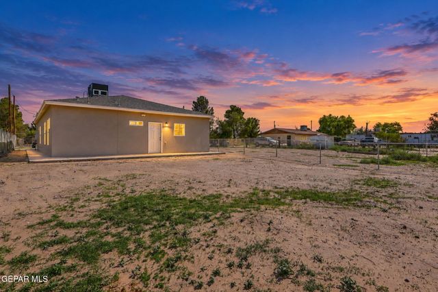 11607 Valle Bonito Road, Socorro, TX 79927
