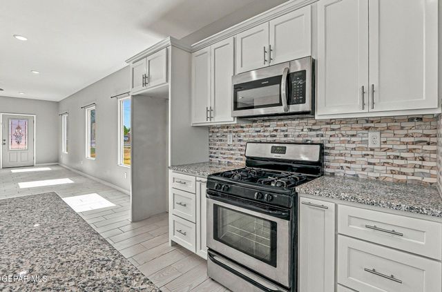 11607 Valle Bonito Road, Socorro, TX 79927