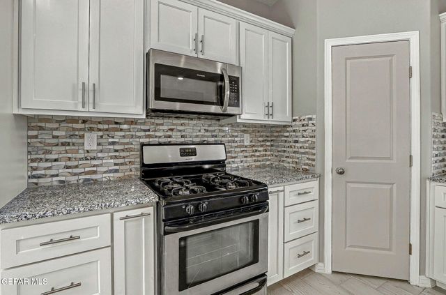 11607 Valle Bonito Road, Socorro, TX 79927