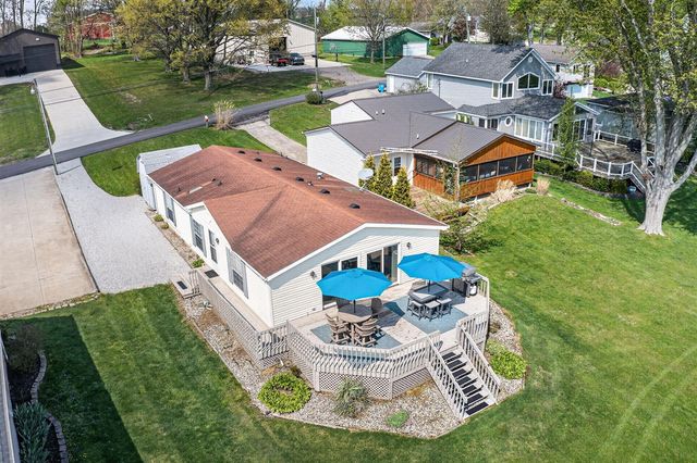 16853 Lakeview Drive, Vandalia, MI 49095