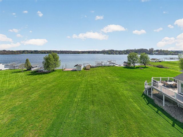 16853 Lakeview Drive, Vandalia, MI 49095