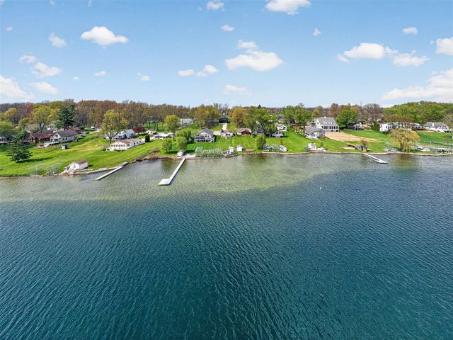 16853 Lakeview Drive, Vandalia, MI 49095