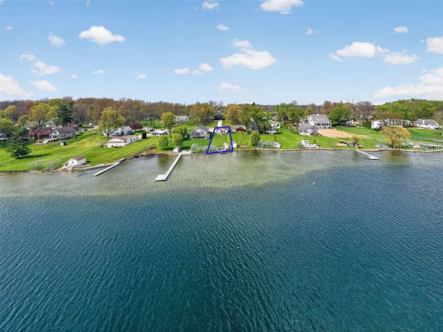 16853 Lakeview Drive, Vandalia, MI 49095