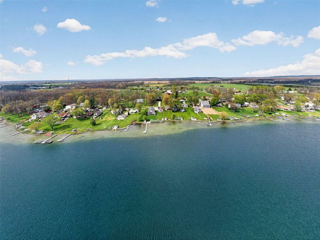 16853 Lakeview Drive, Vandalia, MI 49095