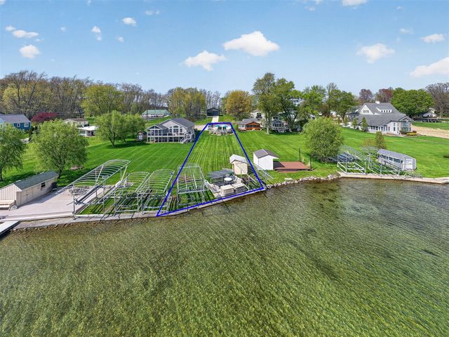 16853 Lakeview Drive, Vandalia, MI 49095