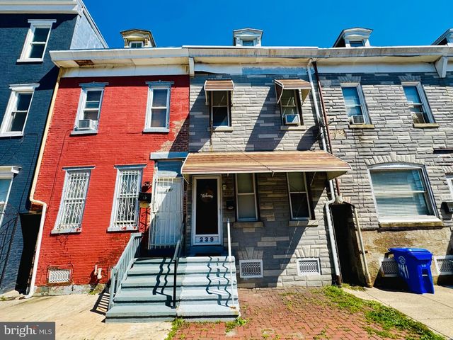 239 PEARL ST, Reading, PA 19602