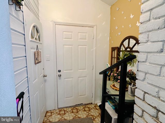 239 PEARL ST, Reading, PA 19602