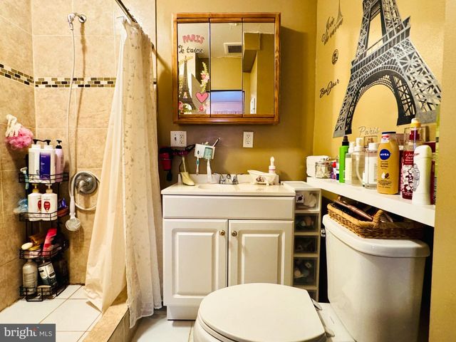 239 PEARL ST, Reading, PA 19602