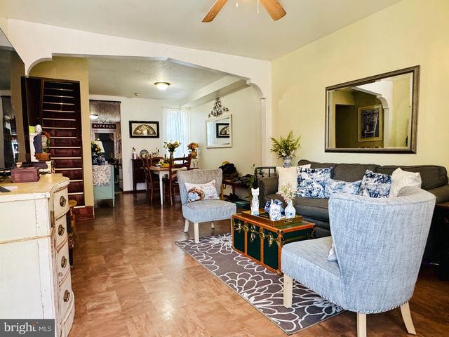 239 PEARL ST, Reading, PA 19602
